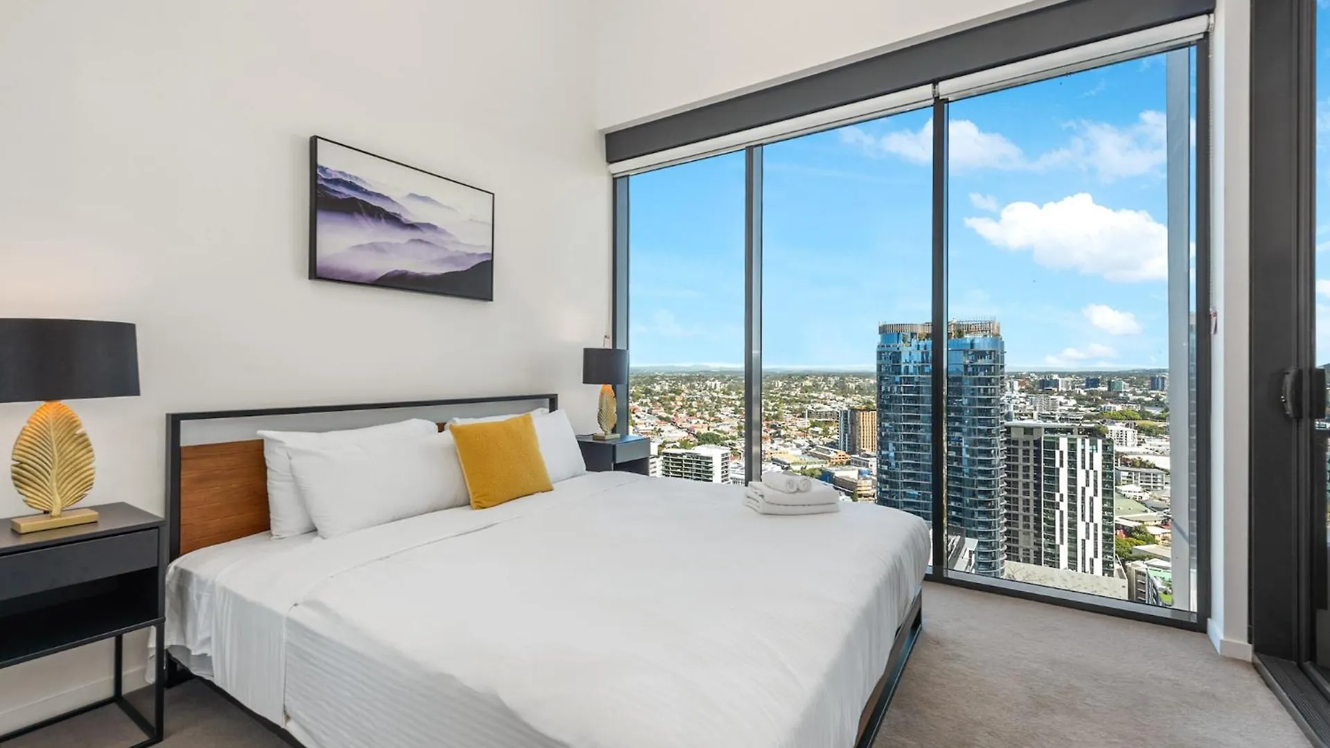 Top Floor With Gorgeous Views, King Bed, Pool & Gym contacts