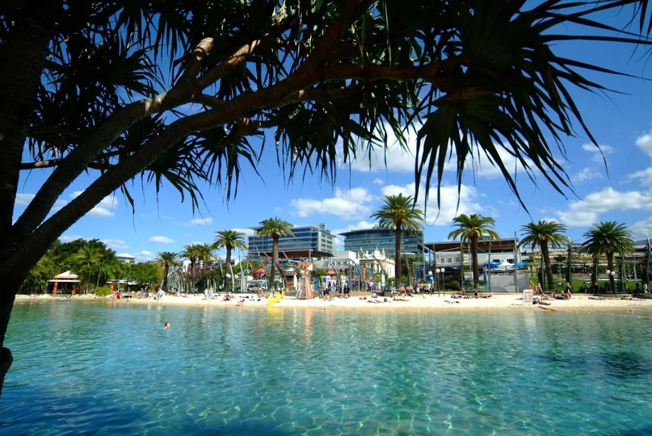 Apartmán Top Floor With Gorgeous Views, King Bed, Pool & Gym Brisbane